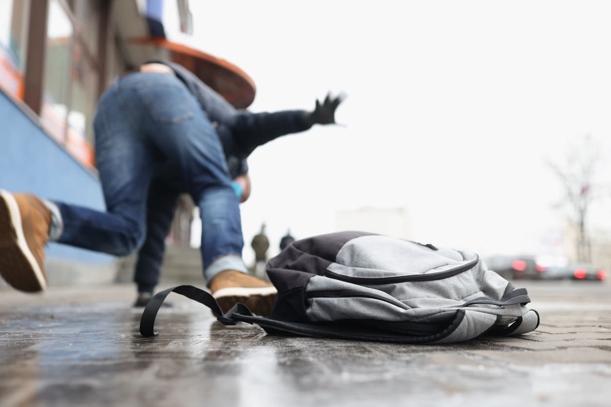 WHAT DO I HAVE TO PROVE TO WIN A SLIP AND FALL ACCIDENT LAWSUIT